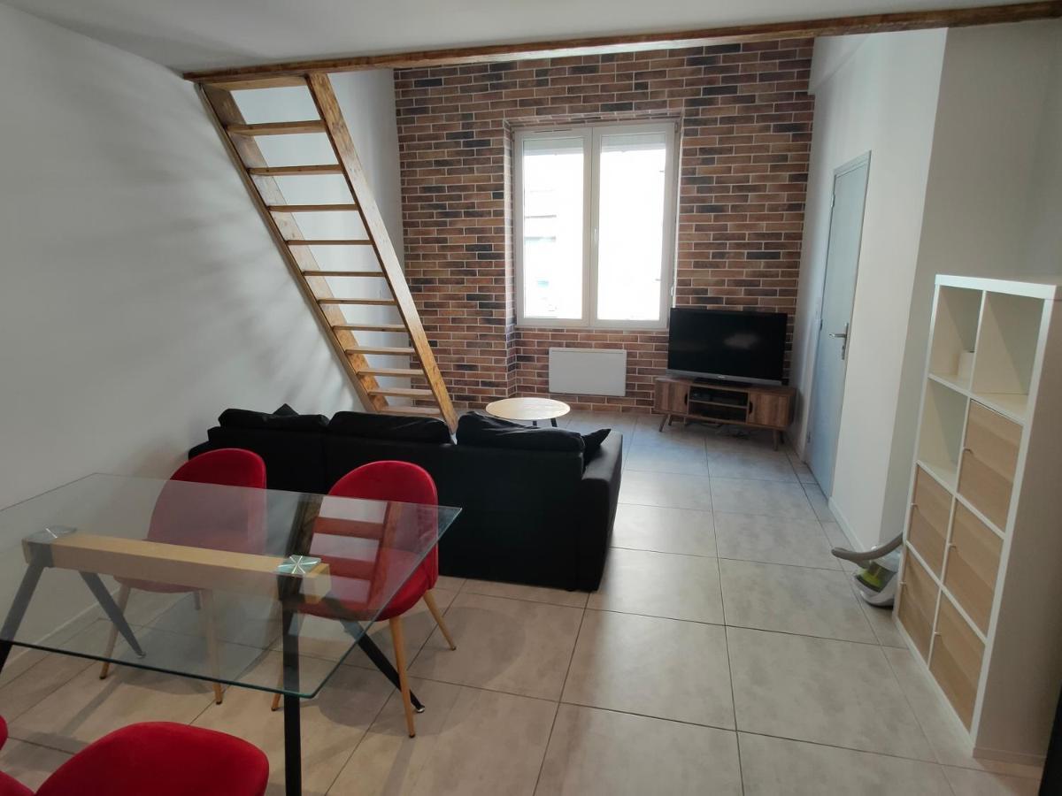 Joli Apparemment Type Loft Apartment กาวายง ภายนอก รูปภาพ